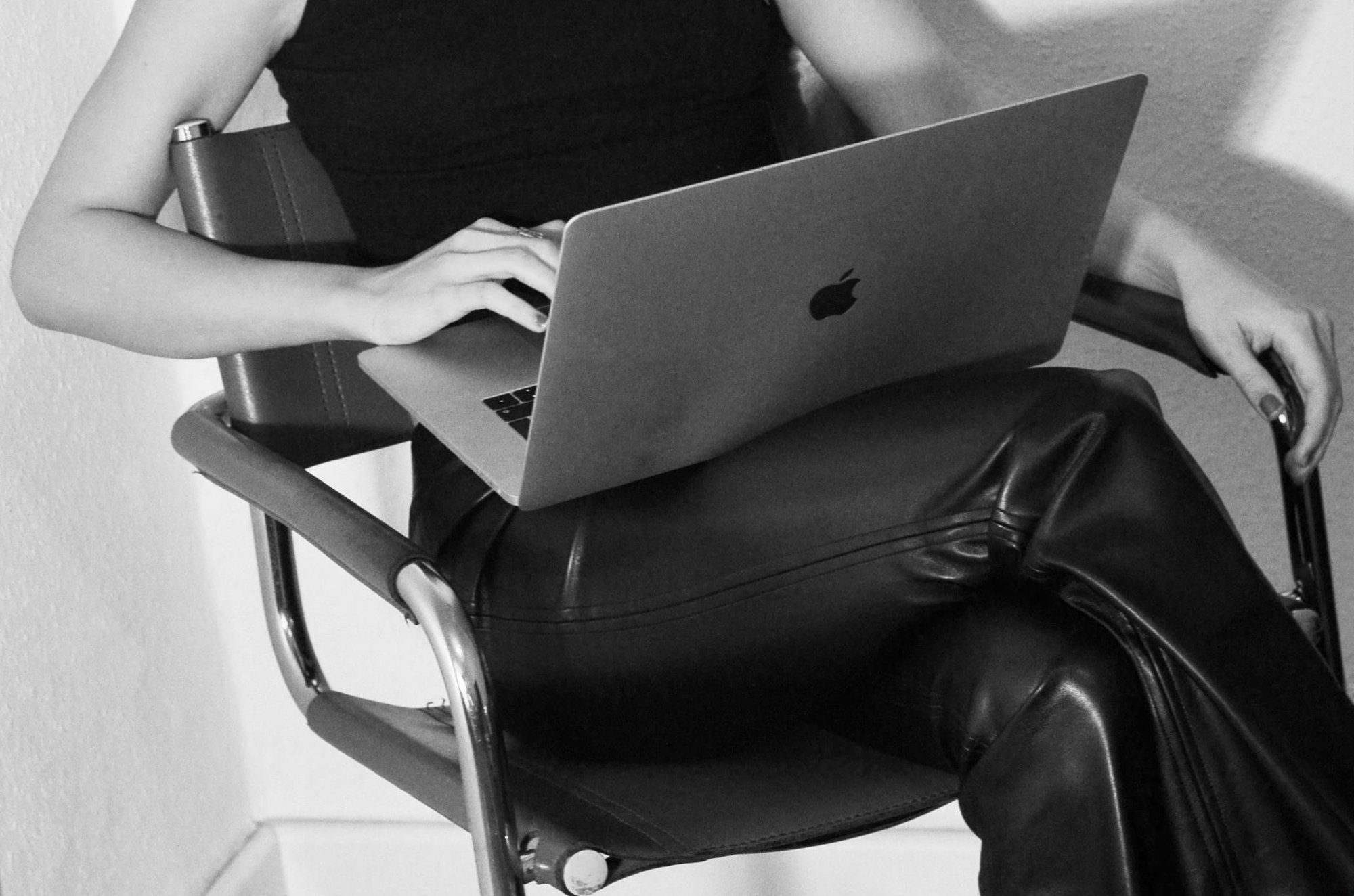 pexels-skylar-kang-6045370